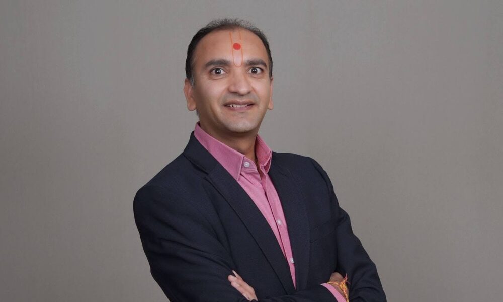 how-gaurang-bhavsar-cuts-regulatory-red-tape-and-delivers-medications-faster